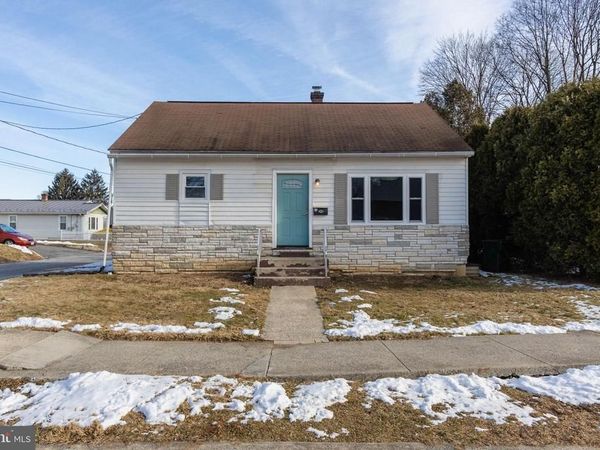 155 N HAZEL STREET, MANHEIM, PA 17545