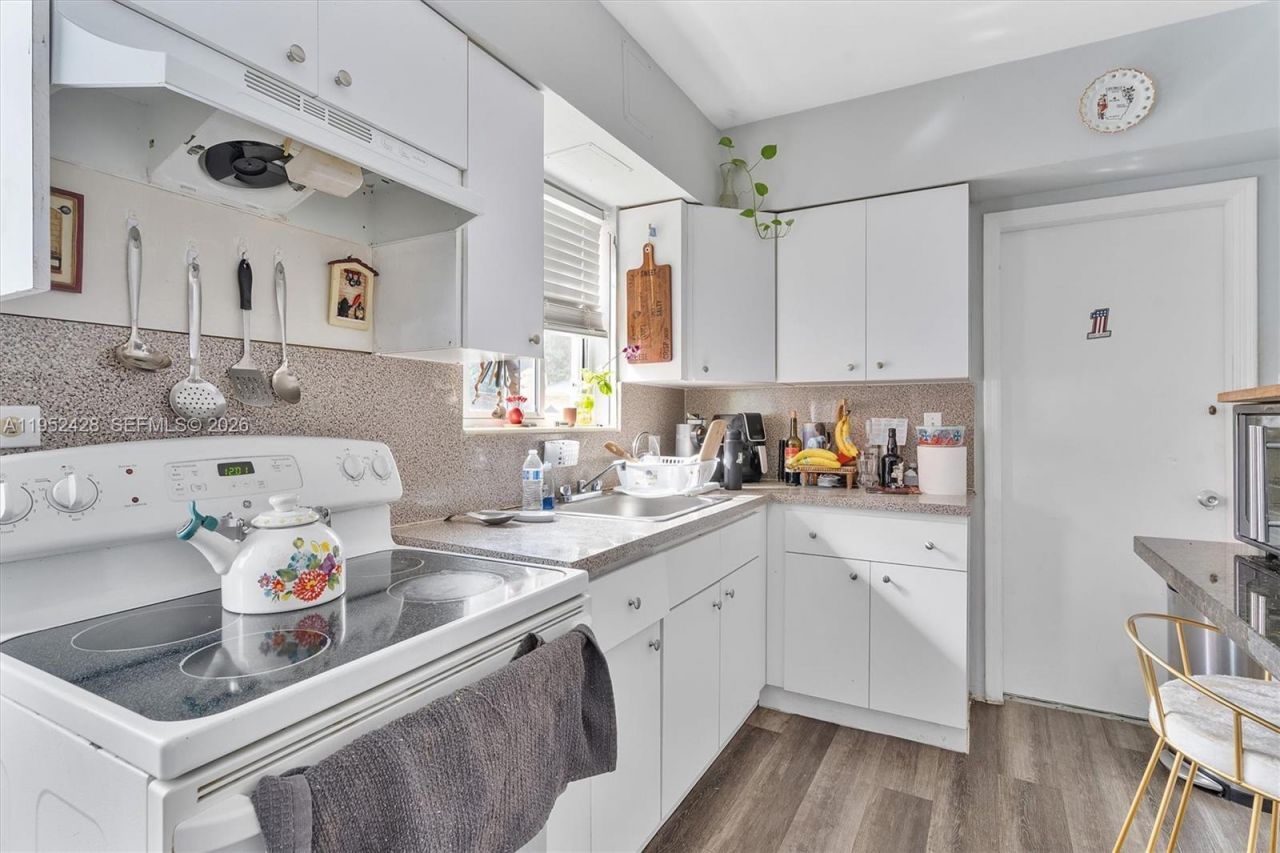 440 NW 119th, Miami, FL 33168 Photo