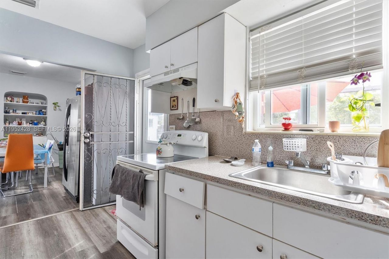 440 NW 119th, Miami, FL 33168 Photo