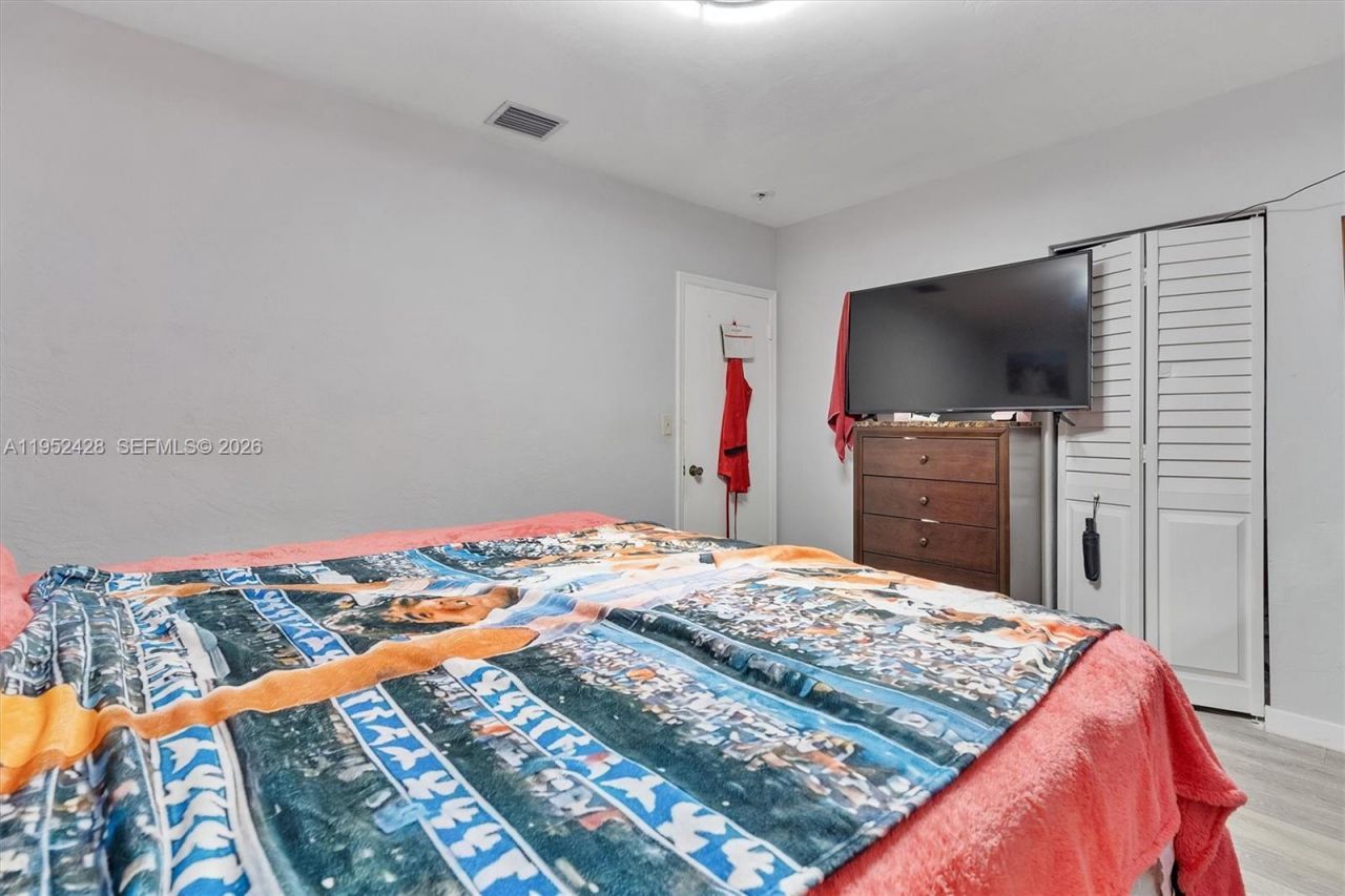 440 NW 119th, Miami, FL 33168 Photo