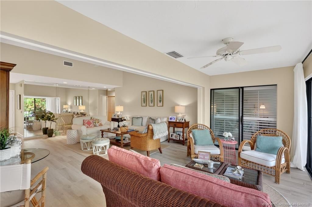 5253 SE Club Way, Stuart, FL 34997 Photo