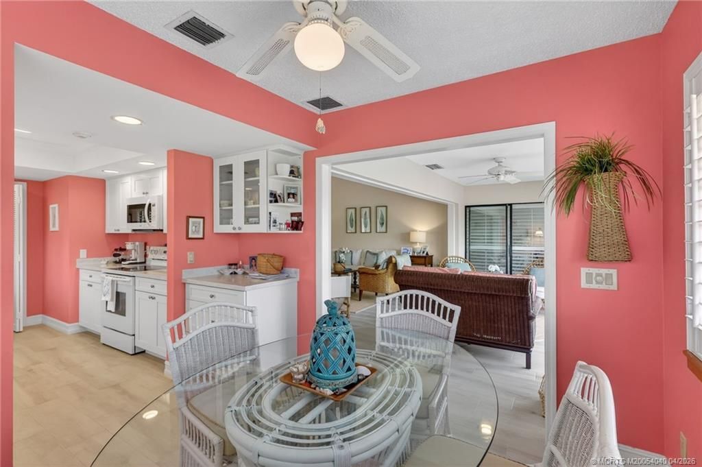 5253 SE Club Way, Stuart, FL 34997 Photo