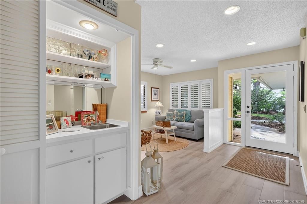 5253 SE Club Way, Stuart, FL 34997 Photo