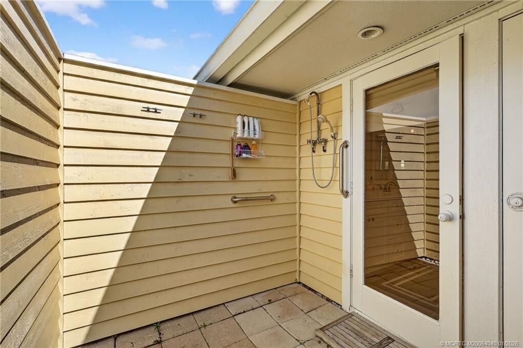 5253 SE Club Way, Stuart, FL 34997 Photo