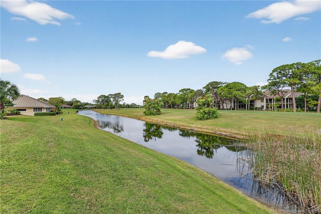 5253 SE Club Way, Stuart, FL 34997 Photo