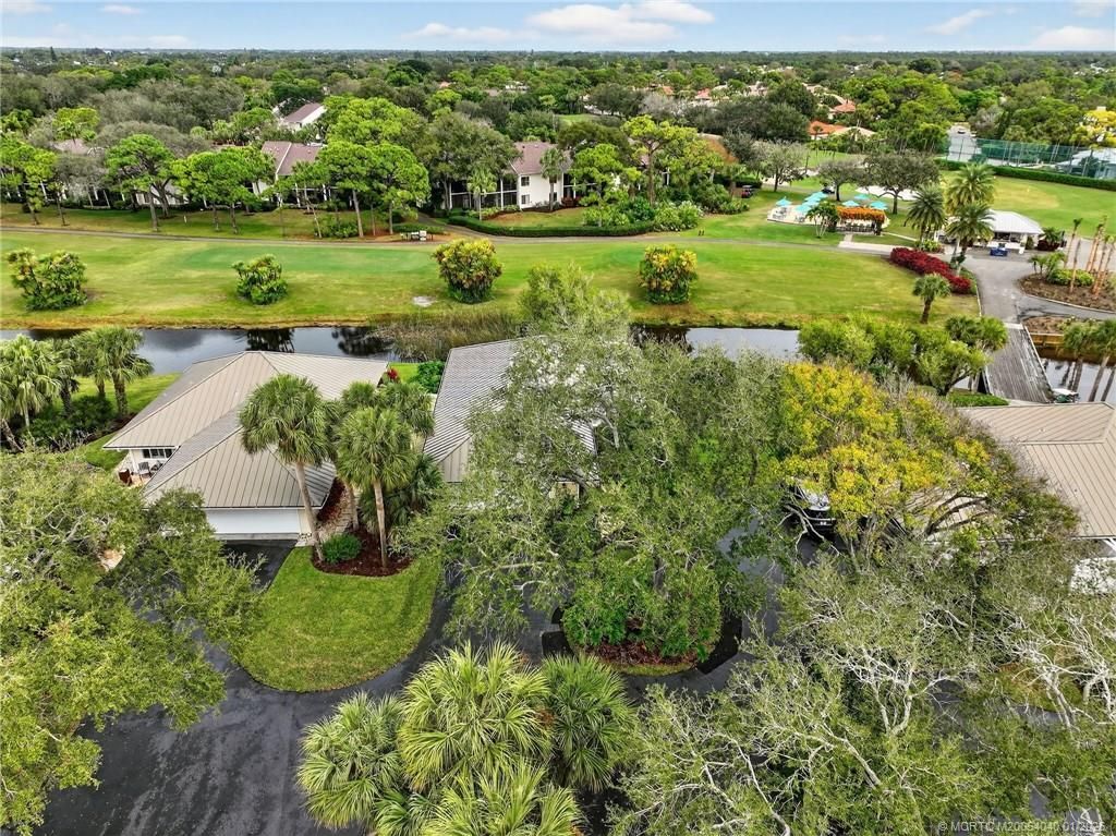 5253 SE Club Way, Stuart, FL 34997 Photo