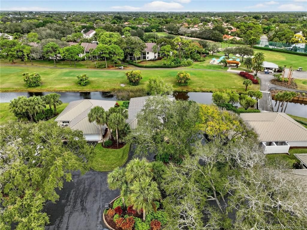 5253 SE Club Way, Stuart, FL 34997 Photo