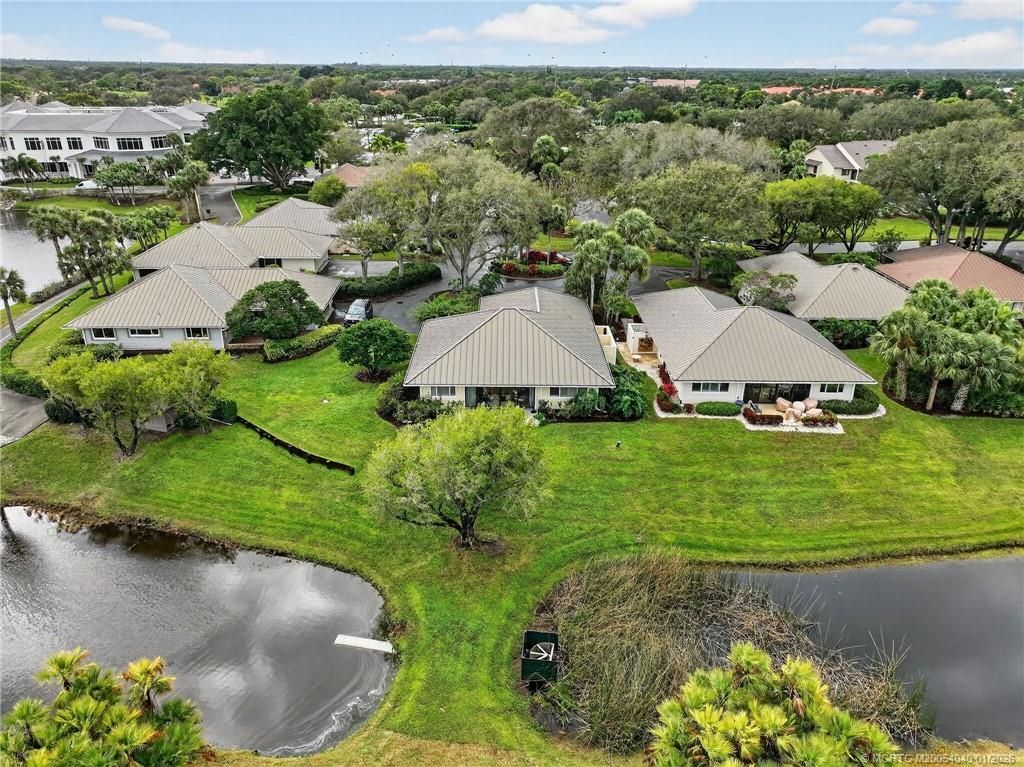 5253 SE Club Way, Stuart, FL 34997 Photo