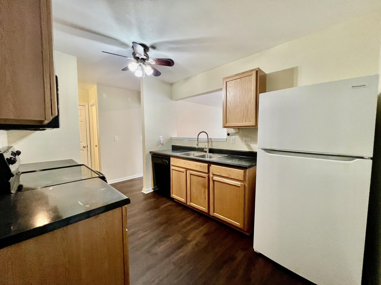 1102 Margle Way Photo 10