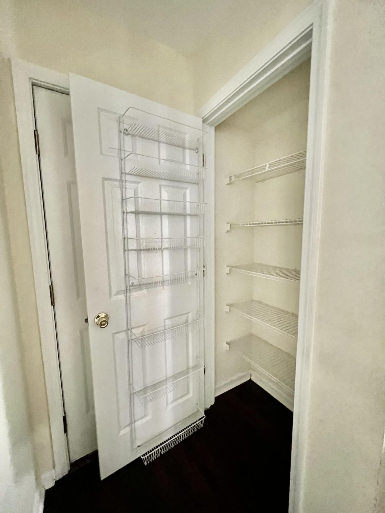 1102 Margle Way Photo 12