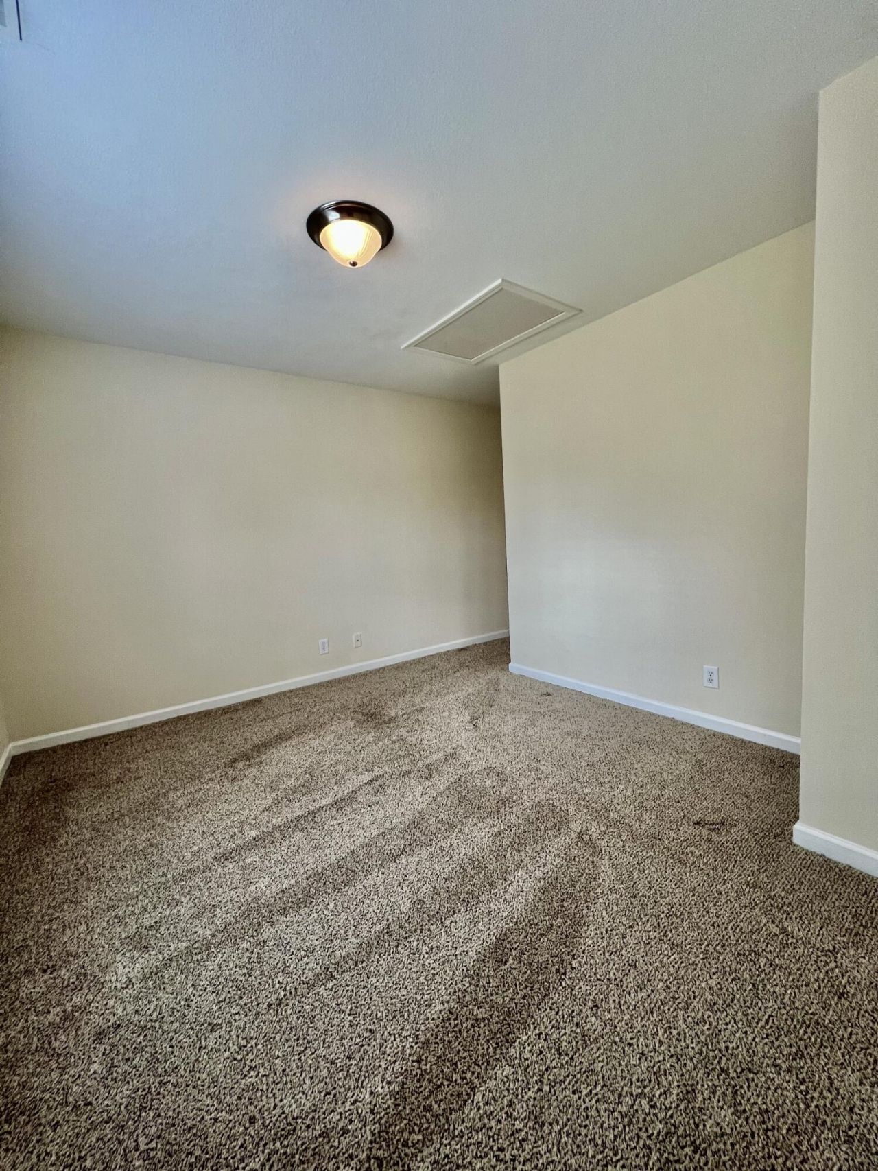 1102 Margle Way Photo 26