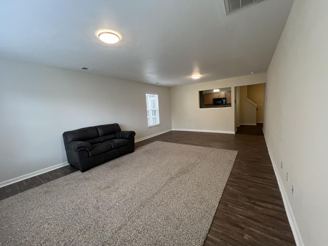 1102 Margle Way Photo 7