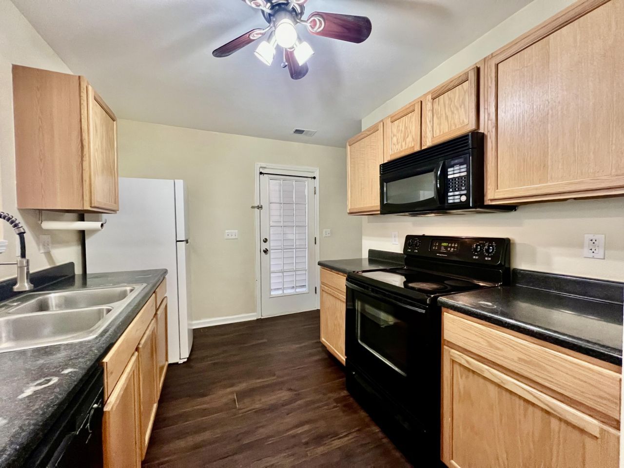 1102 Margle Way Photo 9