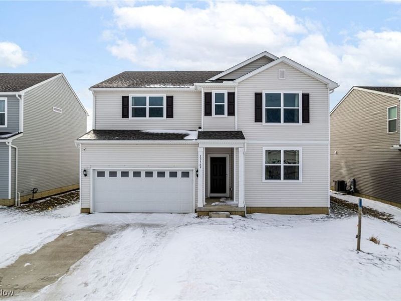 23569 Pine Valley Drive, Columbia Station, OH 44028 Photo 2