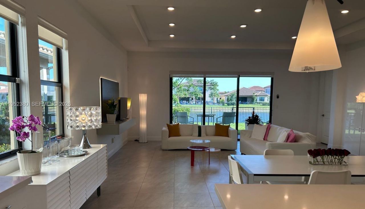 12160 N Baypoint Cir, Parkland, FL 33076 Photo