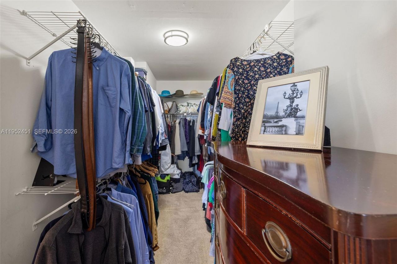 4000 Towerside Ter, Unit 2005, Miami, FL 33138 Photo