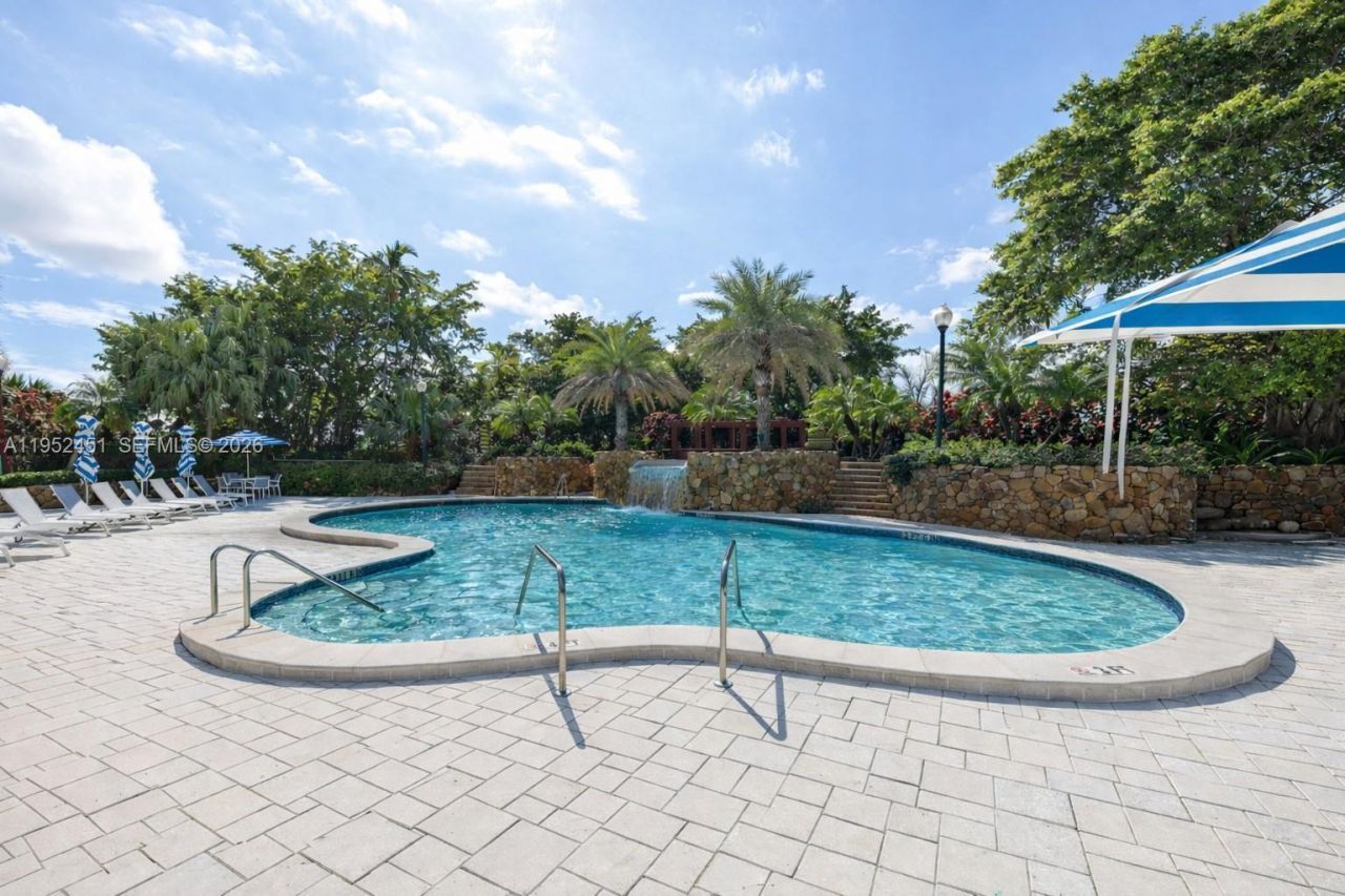 4000 Towerside Ter, Unit 2005, Miami, FL 33138 Photo