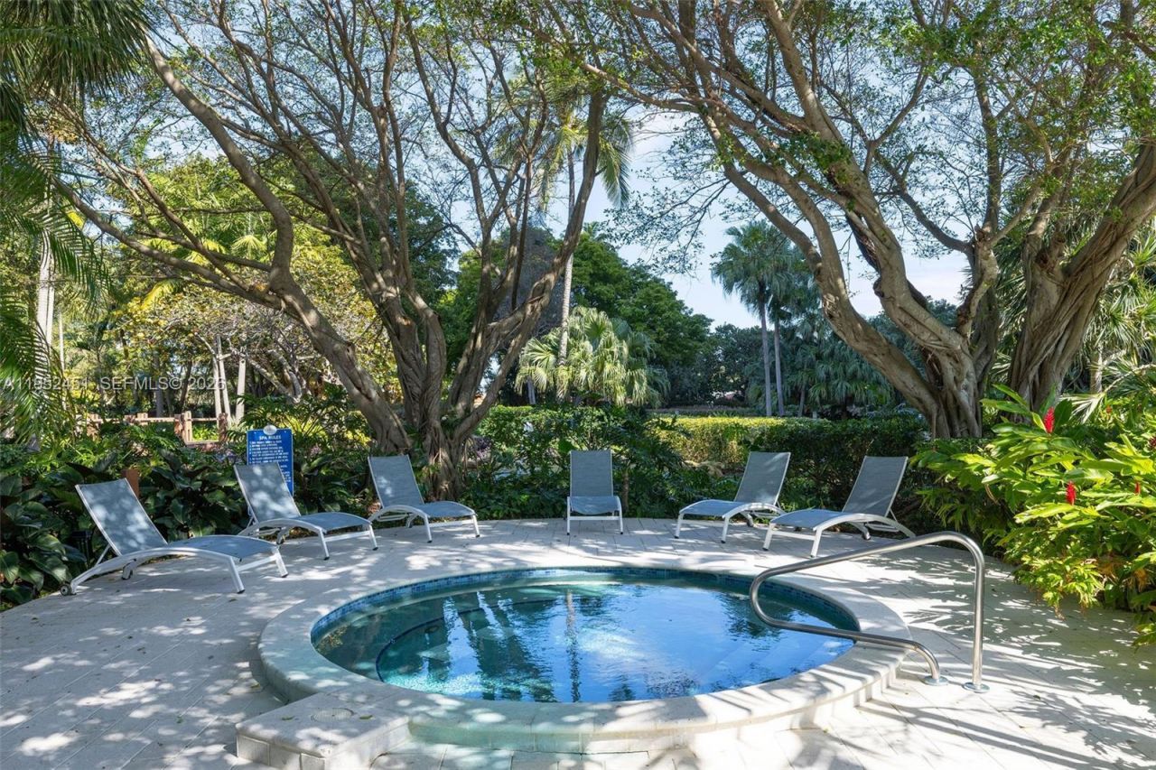 4000 Towerside Ter, Unit 2005, Miami, FL 33138 Photo