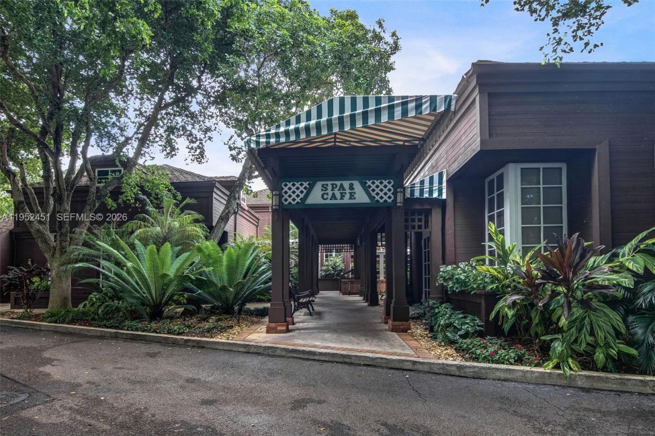 4000 Towerside Ter, Unit 2005, Miami, FL 33138 Photo