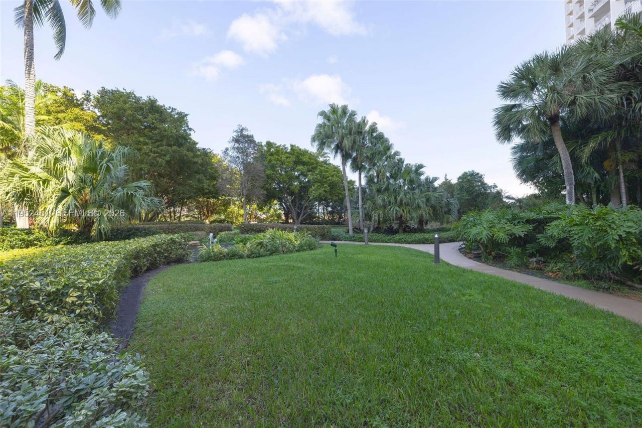 4000 Towerside Ter, Unit 2005, Miami, FL 33138 Photo