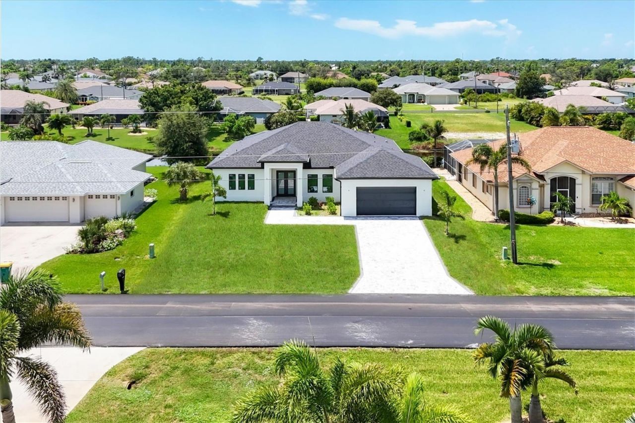 177 Medalist Road, Rotonda West, FL 33947 Photo