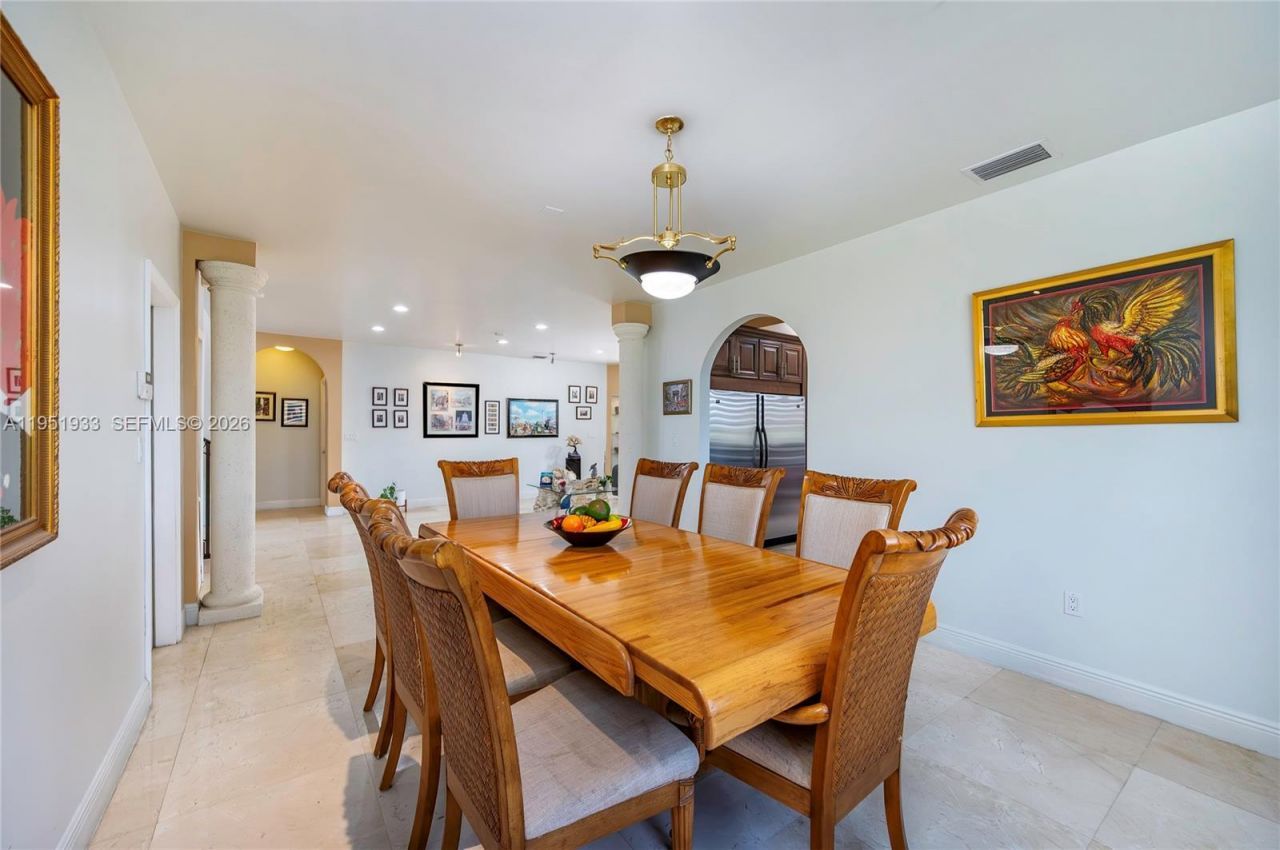 19520 SW 206th St, Miami, FL 33187 Photo