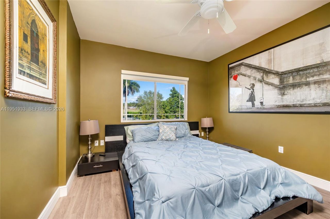 19520 SW 206th St, Miami, FL 33187 Photo