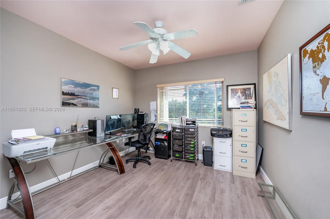 19520 SW 206th St, Miami, FL 33187 Photo