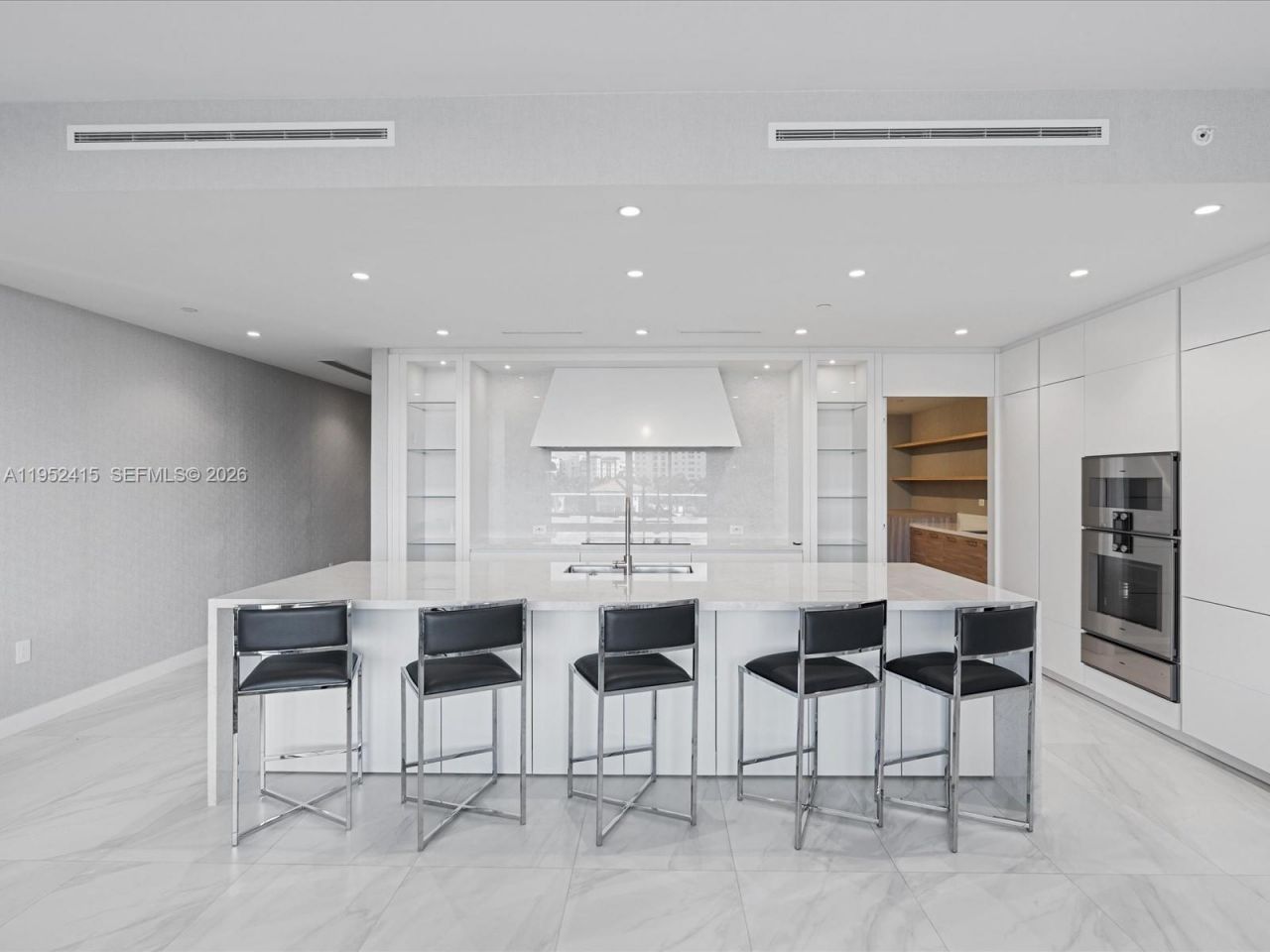 220 SE Mizner Boulevard, Unit 506, Boca Raton, FL 33432 Photo