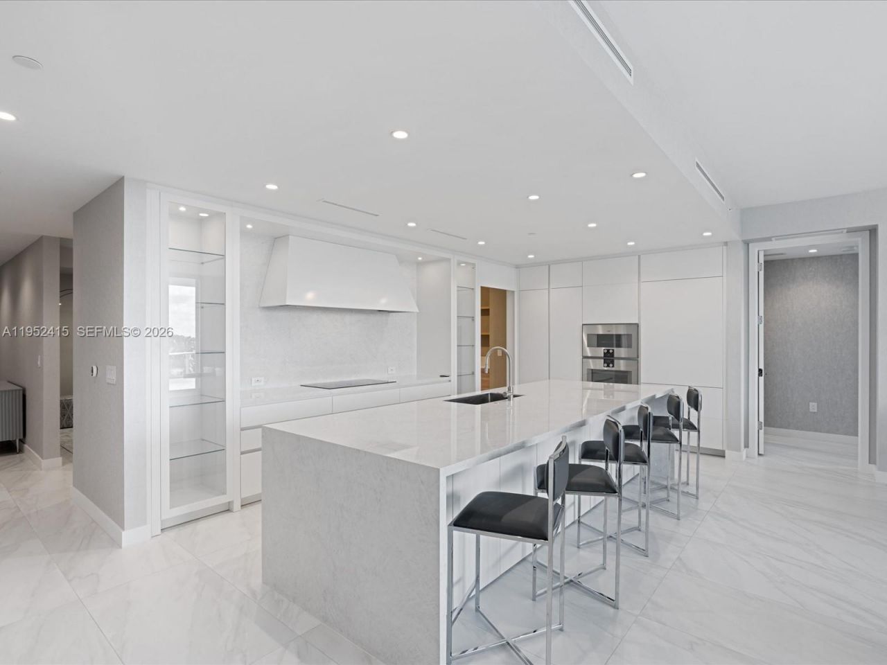 220 SE Mizner Boulevard, Unit 506, Boca Raton, FL 33432 Photo