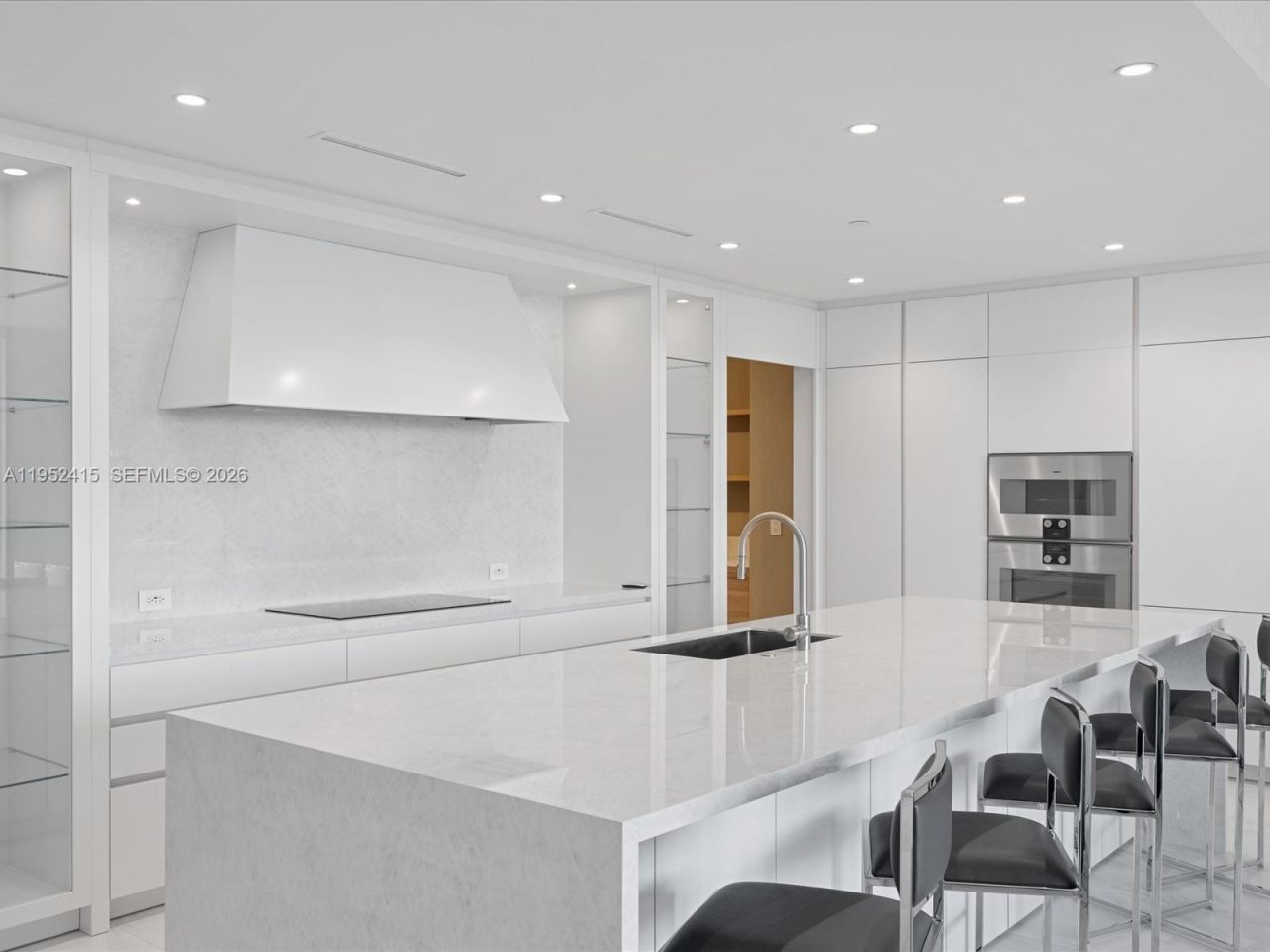 220 SE Mizner Boulevard, Unit 506, Boca Raton, FL 33432 Photo