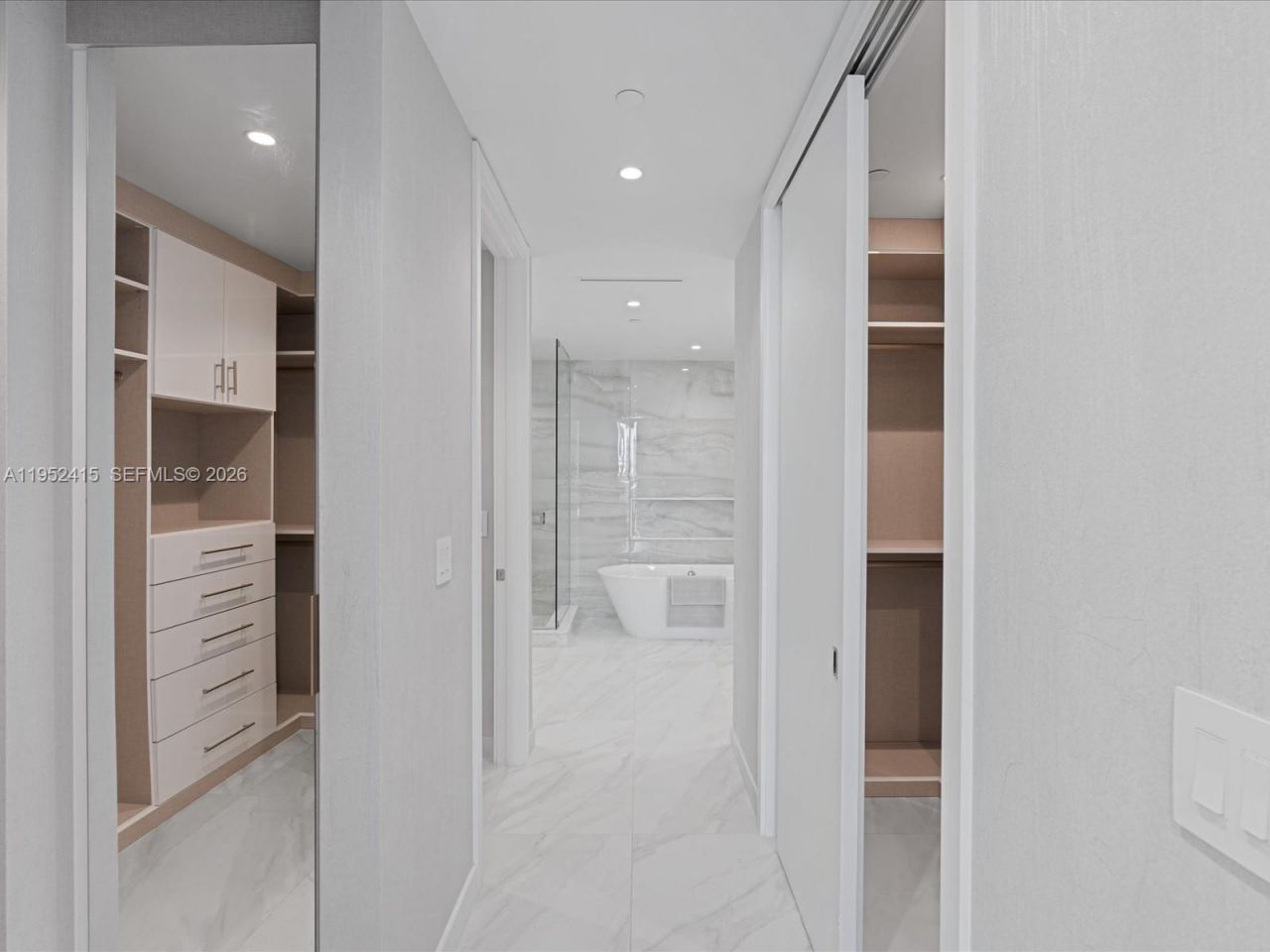 220 SE Mizner Boulevard, Unit 506, Boca Raton, FL 33432 Photo