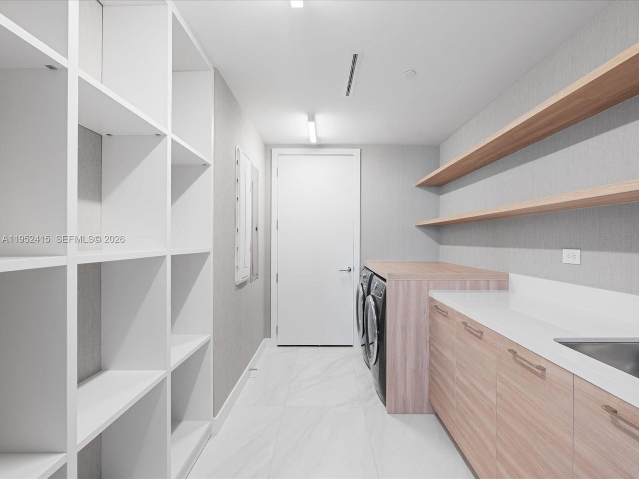 220 SE Mizner Boulevard, Unit 506, Boca Raton, FL 33432 Photo