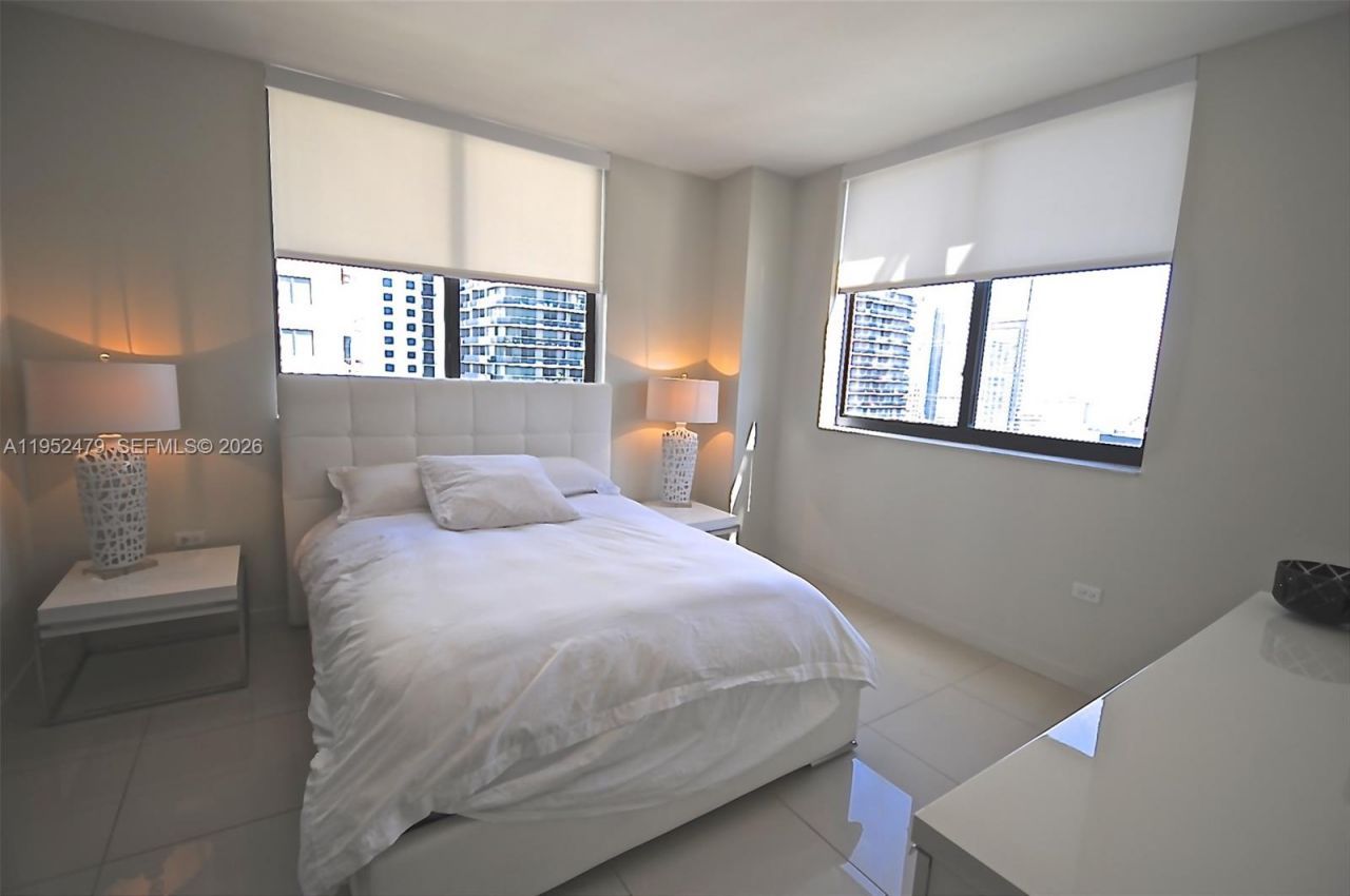 999 SW 1st Ave, Unit 2802, Miami, FL 33130 Photo