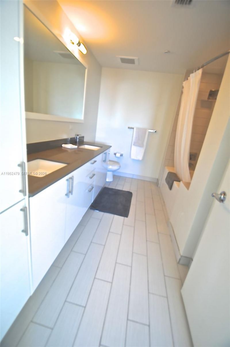 999 SW 1st Ave, Unit 2802, Miami, FL 33130 Photo