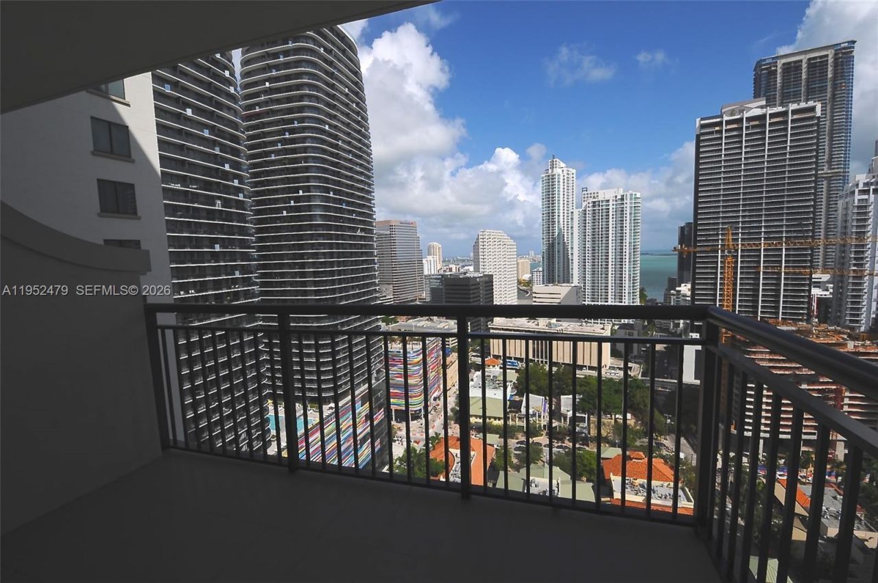999 SW 1st Ave, Unit 2802, Miami, FL 33130 Photo