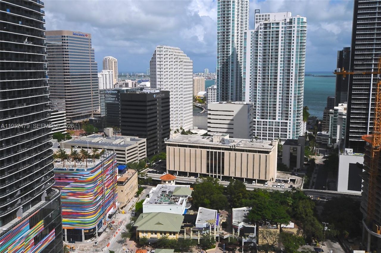 999 SW 1st Ave, Unit 2802, Miami, FL 33130 Photo