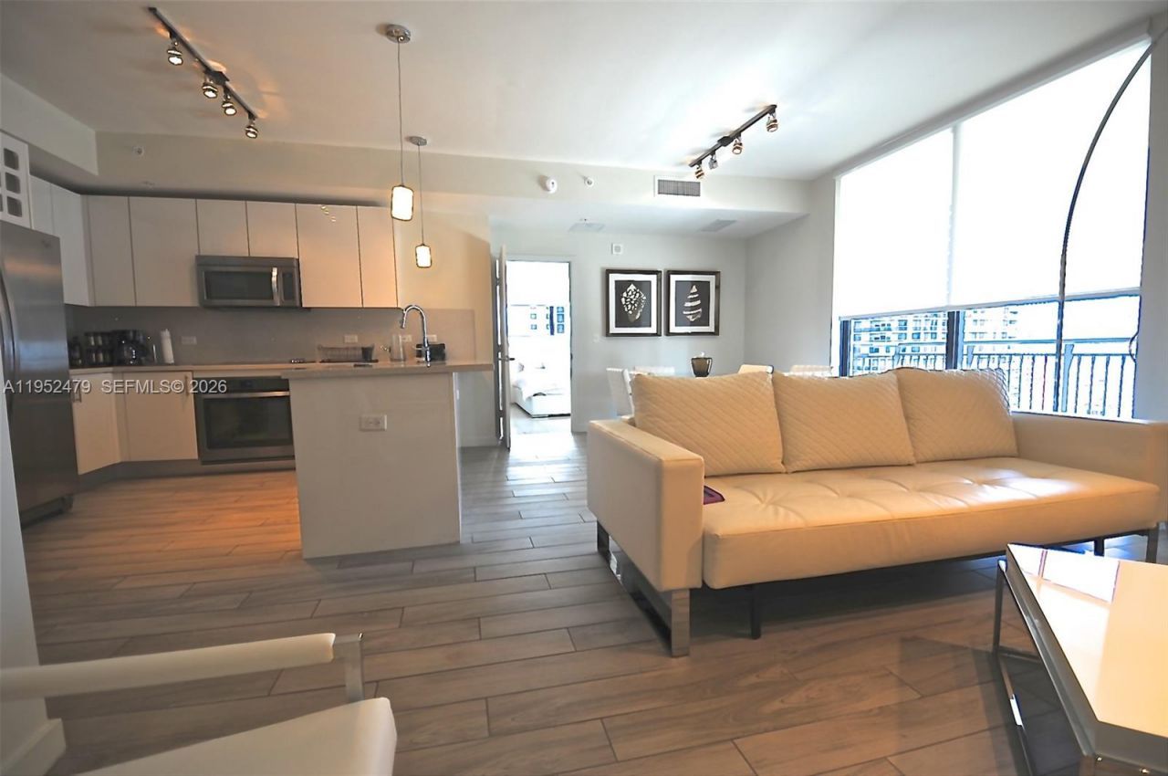 999 SW 1st Ave, Unit 2802, Miami, FL 33130 Photo