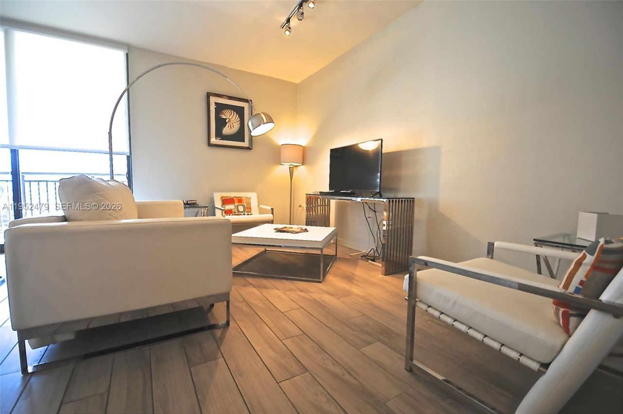 999 SW 1st Ave, Unit 2802, Miami, FL 33130 Photo