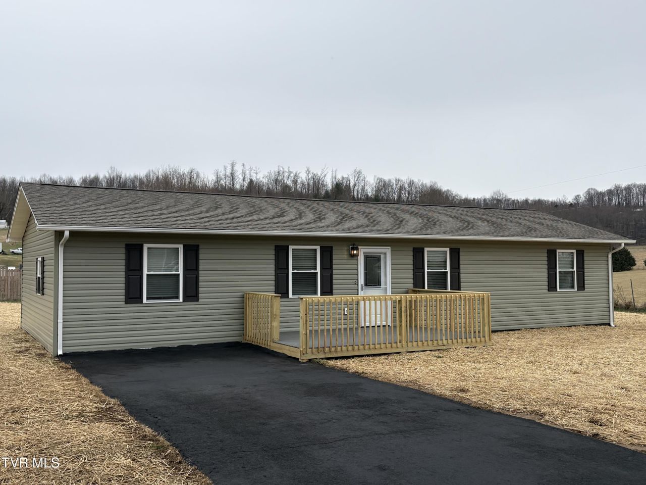 104 Winner Street, Elizabethton, TN 37643 Main Photo