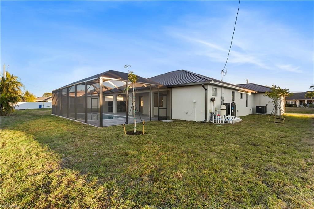 1711 SW 3rd St, Cape Coral, FL 33991 Photo