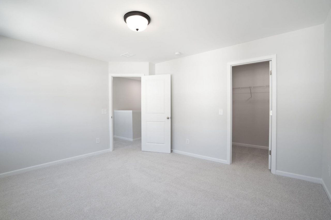 725 Alma Square Drive Photo 33