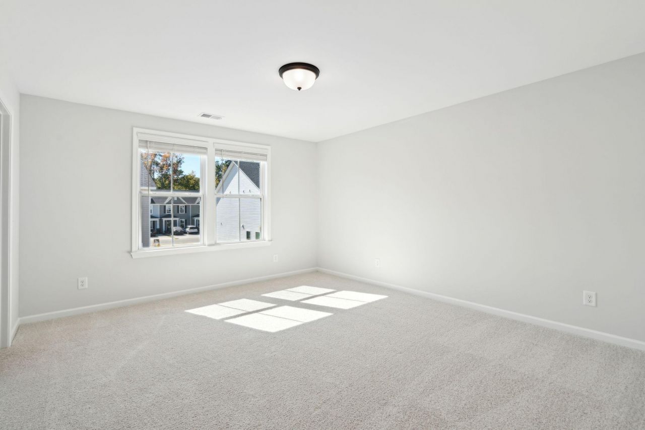 725 Alma Square Drive Photo 35