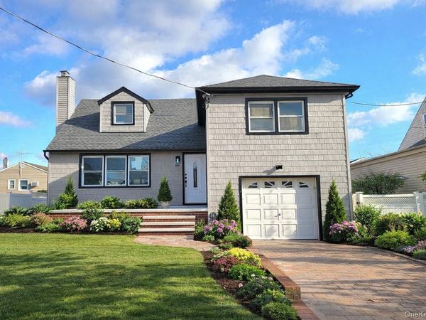 258 Jefferson Avenue, Island Park, NY 11558