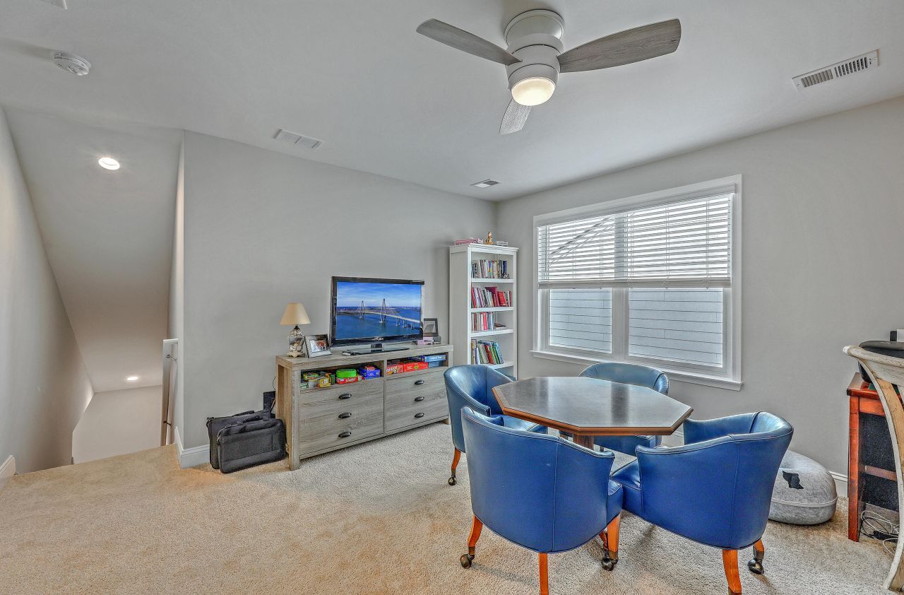 174 Garden Gate Way Photo 28