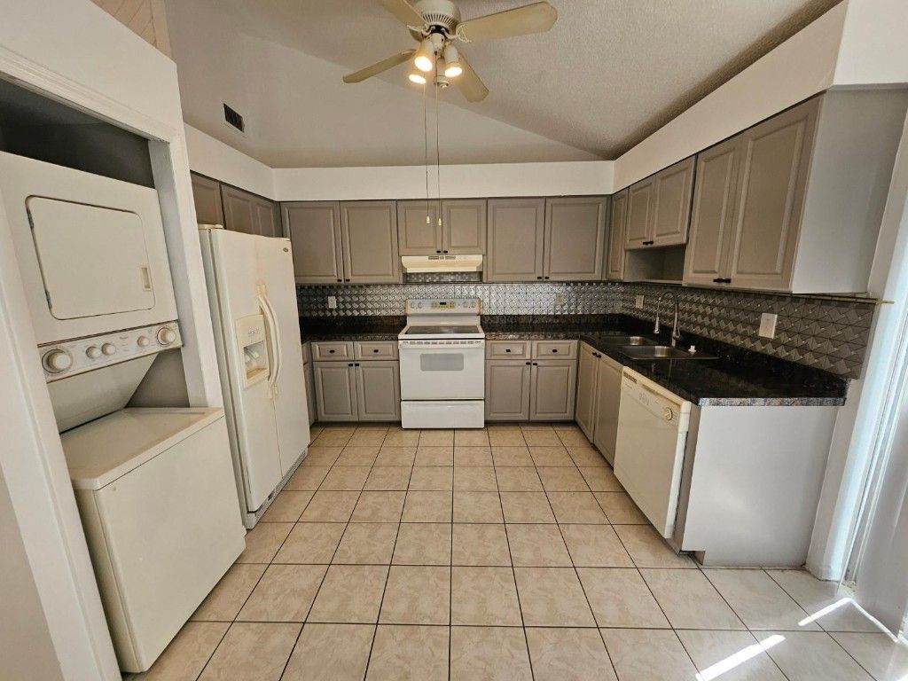 8047 NW 8th Street, Unit 8047, Fort Lauderdale, FL 33324 Photo