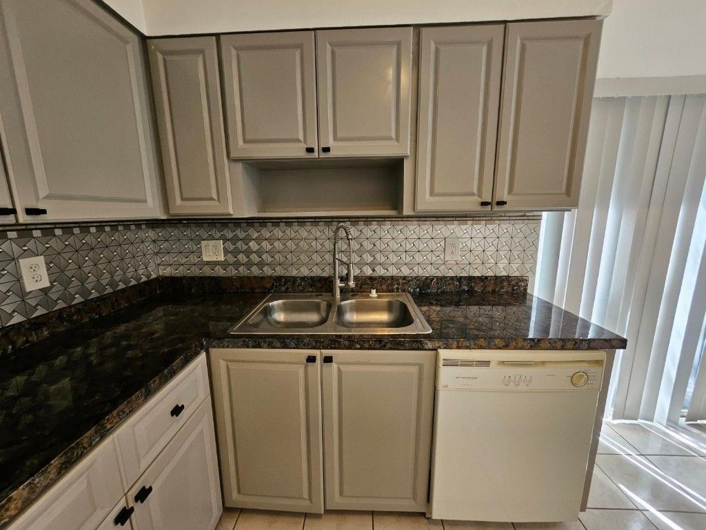 8047 NW 8th Street, Unit 8047, Fort Lauderdale, FL 33324 Photo