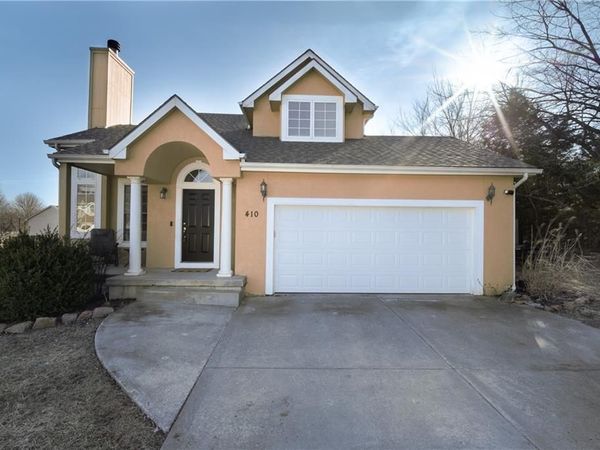 410 Myers Drive, Tonganoxie, KS 66086