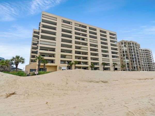 6100 N Ocean Blvd., Unit 606, North Myrtle Beach, SC 29582