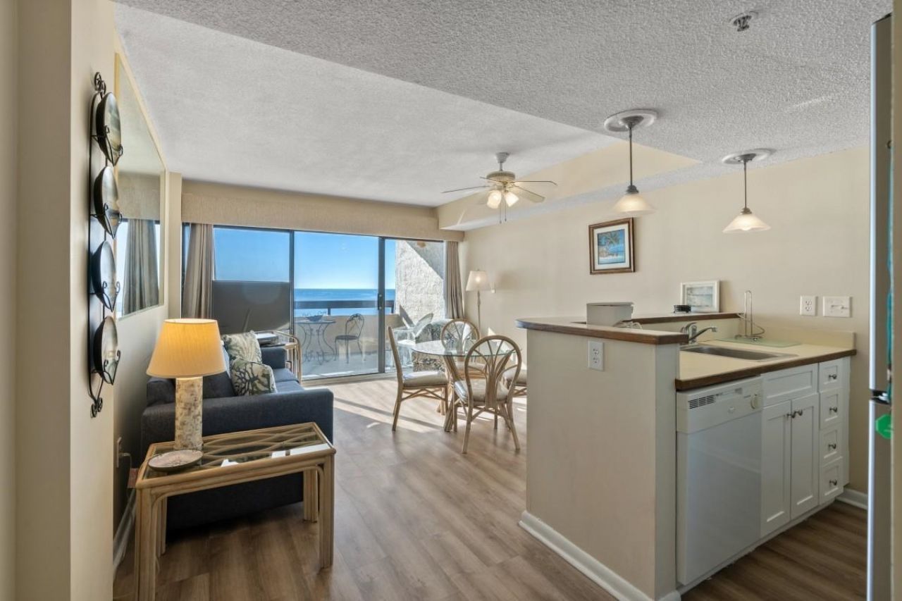 6100 N Ocean Blvd. Photo 6